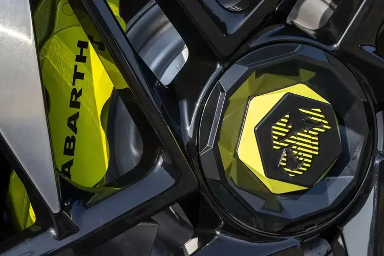 ABARTH 600 Detail View