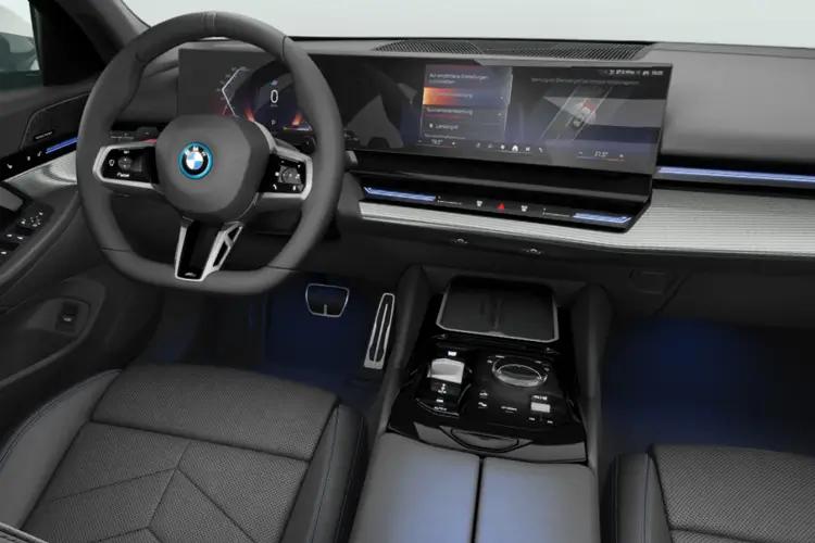 BMW 5 SERIES Dashboard View