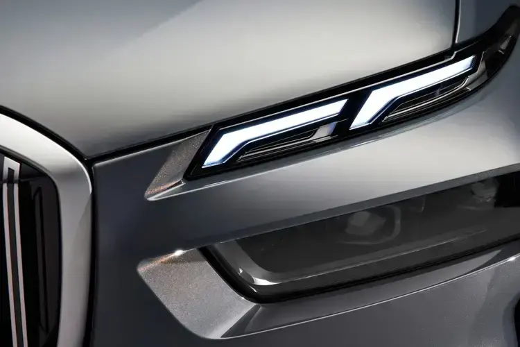BMW X7 Detail View