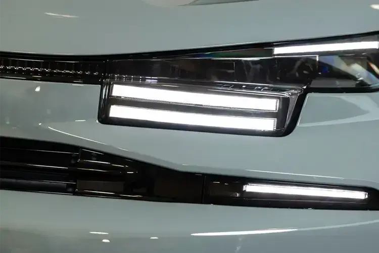 CITROEN C4 Detail View