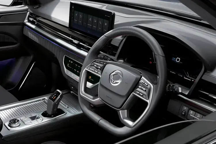 KGM REXTON Dashboard View