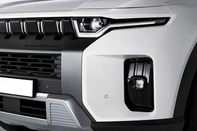 KGM TORRES Detail View