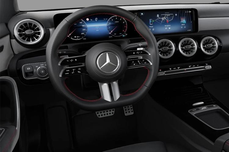 MERCEDES A CLASS Dashboard View