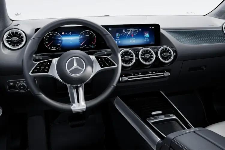 MERCEDES B CLASS Dashboard View