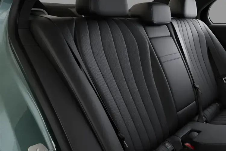 MERCEDES E CLASS Detail View