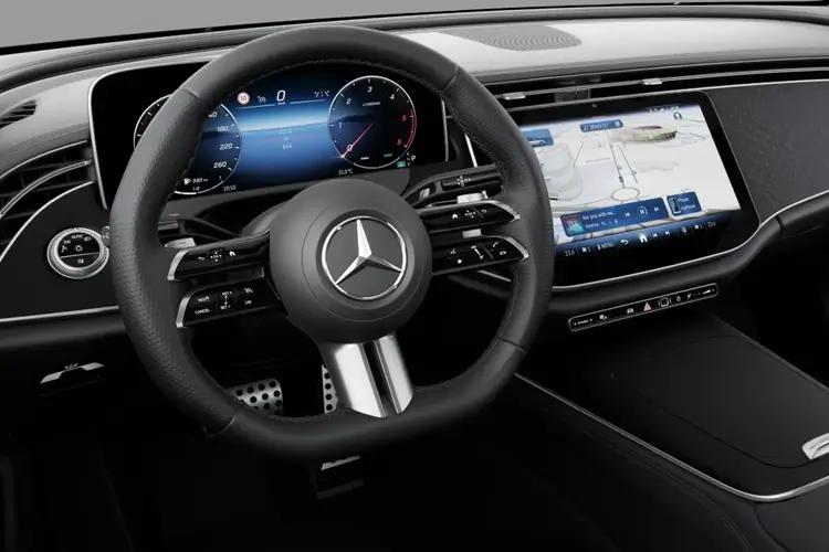 MERCEDES E CLASS Dashboard View