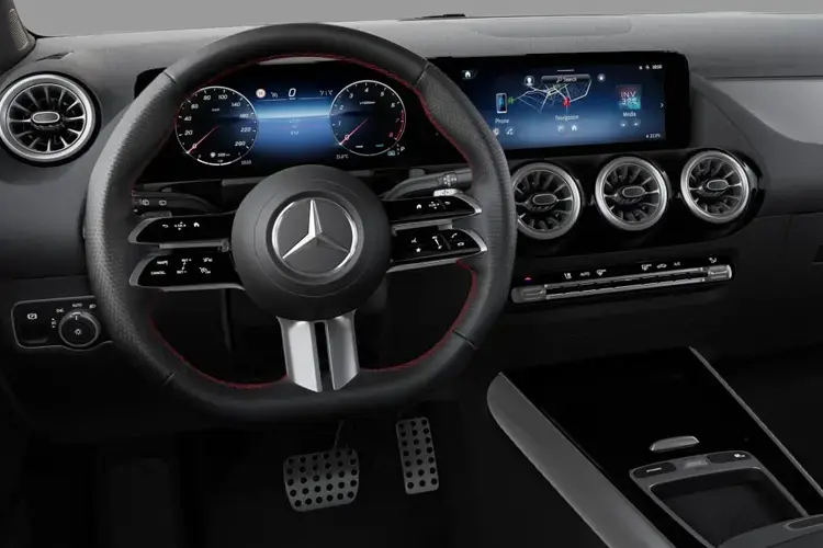 MERCEDES GLA Dashboard View