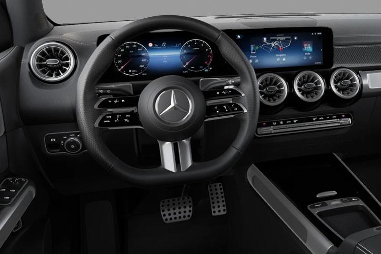 MERCEDES GLB Dashboard View