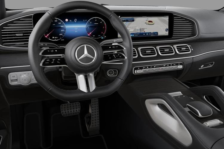 MERCEDES GLS Dashboard View