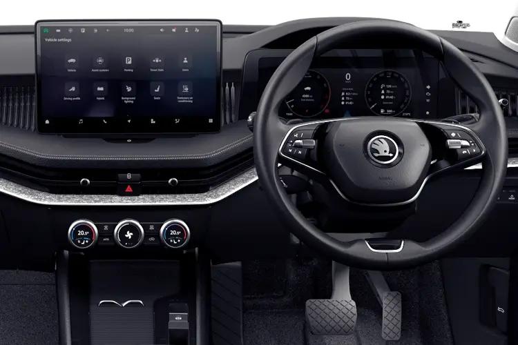 SKODA SUPERB Dashboard View