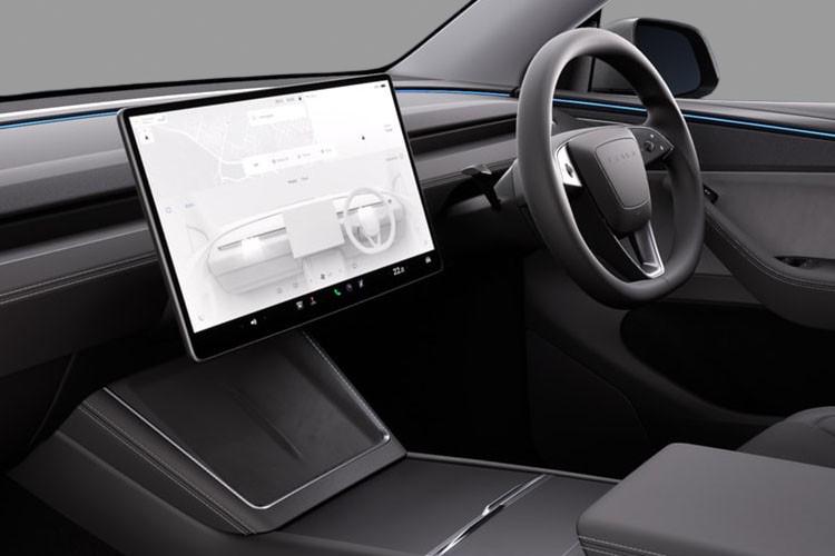 TESLA MODEL Y Dashboard View