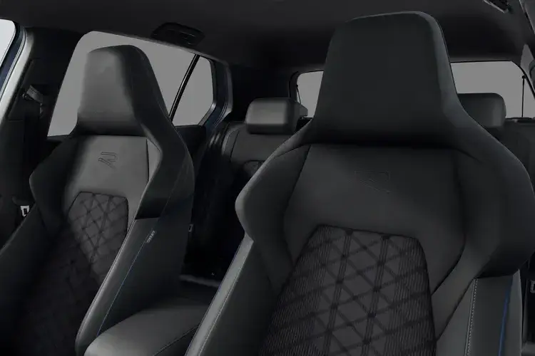 VOLKSWAGEN GOLF Detail View